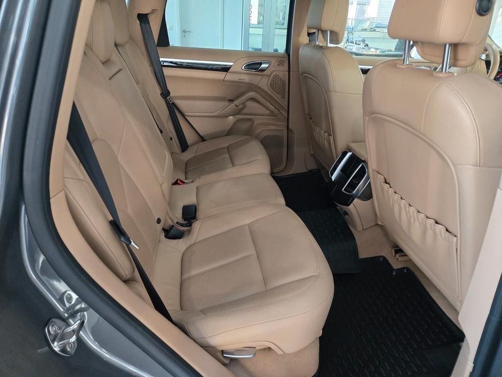 Porsche Cayenne (Type 92A) – Image 7