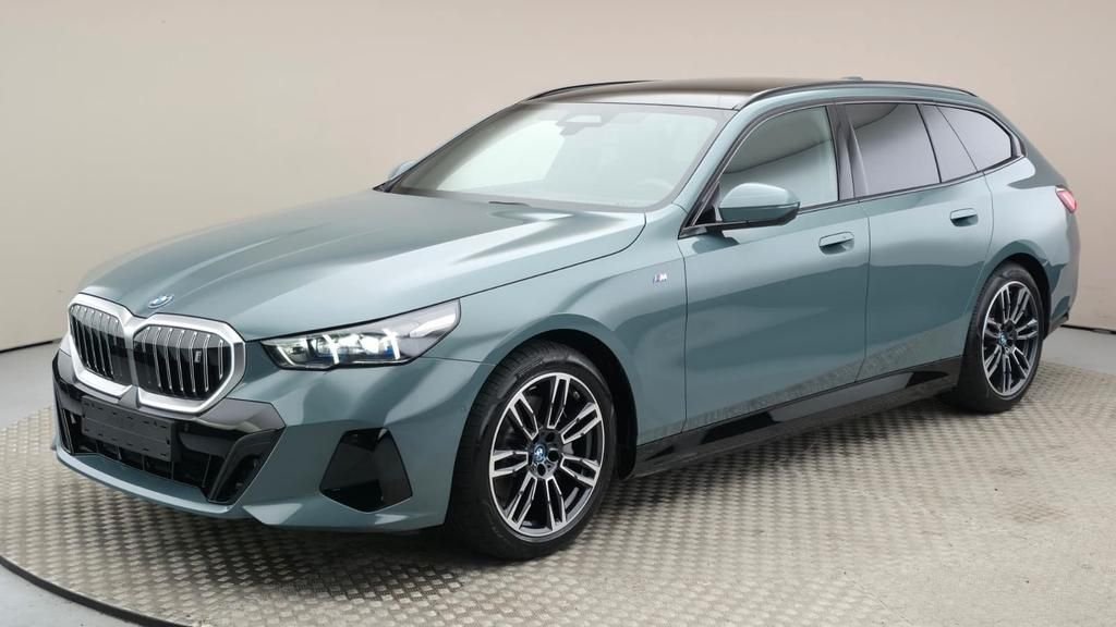 BMW i5 Pack sport eDrive40 Touring M – Image 27