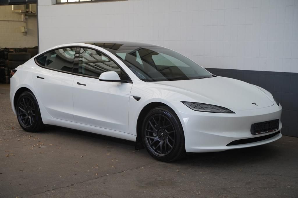 Tesla Model 3 Long Range AWD – Image 3